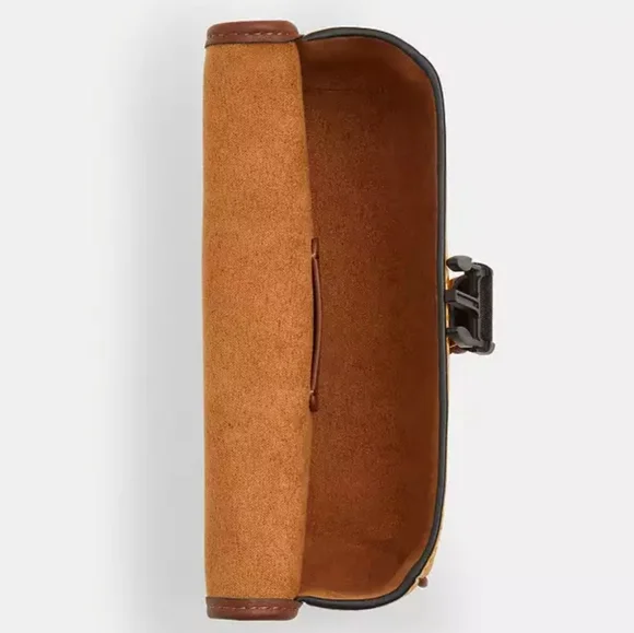 Coach CU238 Racer Pouch - Picture 3 of 6